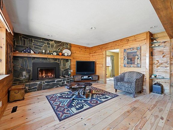 2nd image of 21375 Highway 385