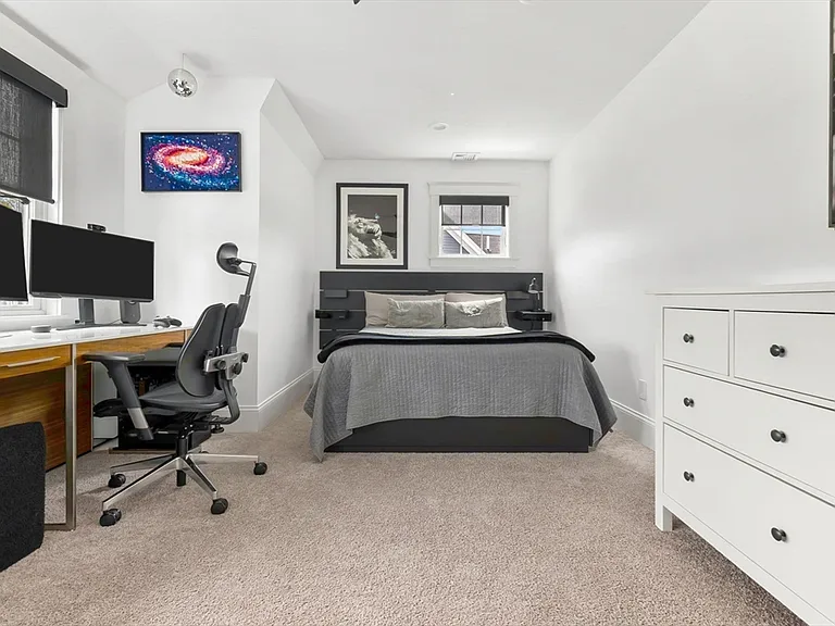 4 Gabaree Ct — Photo 34
