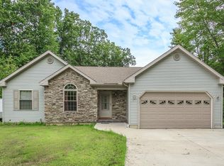 792 State Rd, Geneva, OH 44041