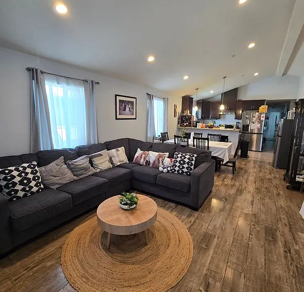 10508 S Freeman Ave #B — Photo 11