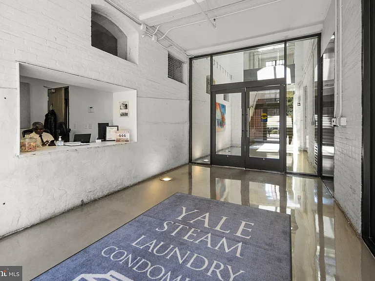 437 New York Ave NW #220 — Photo 42