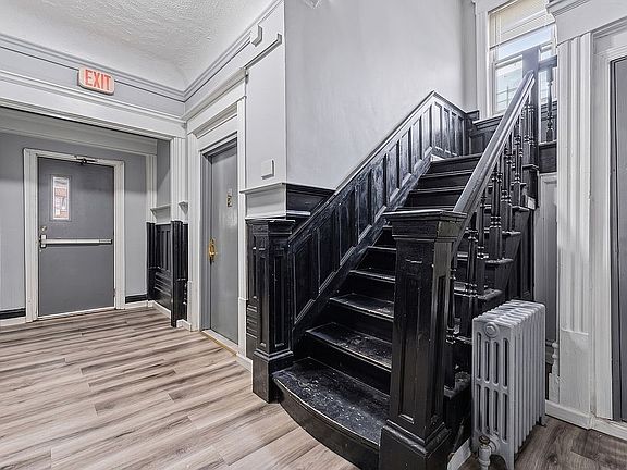 2nd image of 150 Bruce Ave