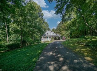 7590 Rinehart Ln, Clemmons, NC 27012