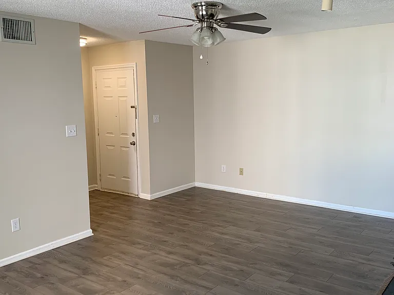 616 Shoreham Ct #202 — Photo 3