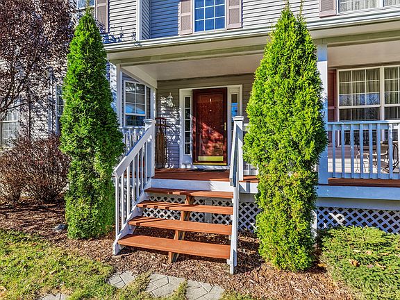 4th image of 23 Mountain View Dr