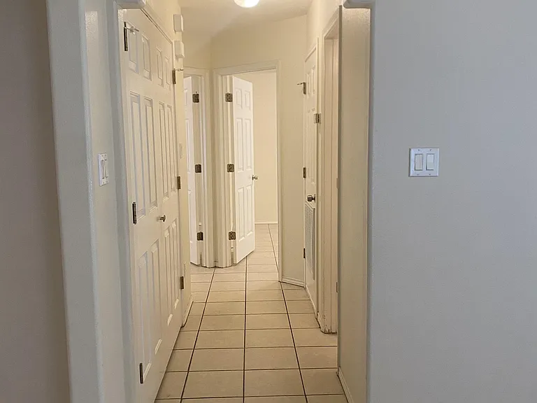 2223 Moonlight Ln #4 — Photo 6