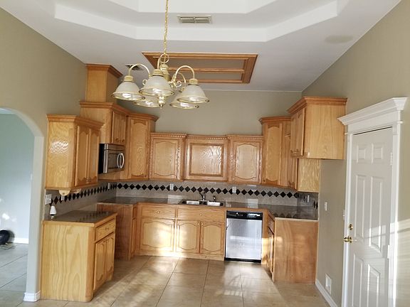 4th image of 810 N Nogales St