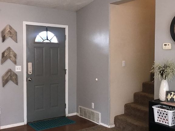 5th image of 20 N Austin Ave