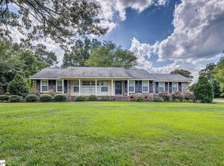100 Sumter St, Clinton, SC 29325