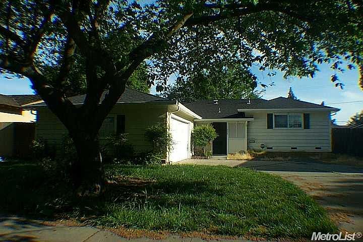 1st image of 329 Leslie Ave
