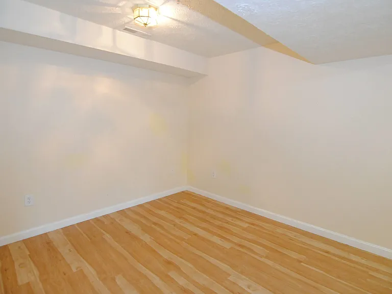 68 Georgetown Dr — Photo 39