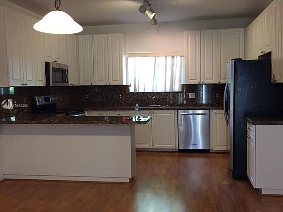 4th image of 4950 Washington Palms #127