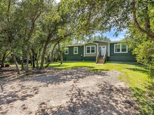 734 13th St, San Leon, TX 77539