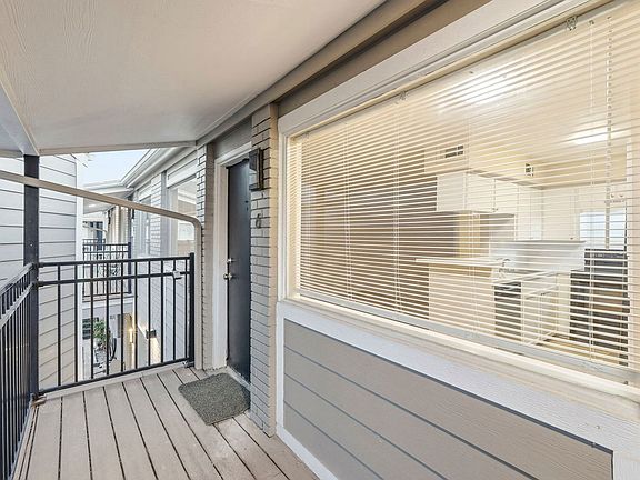 3rd image of 309 Stratford St APT 6