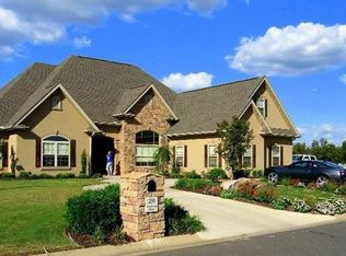 231 West Winds Drive, Hot Springs, AR 71913