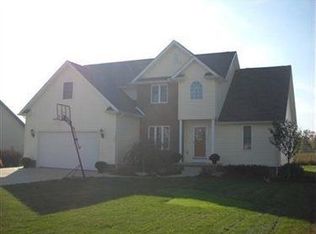 4433 Clover Ln, Warren, OH 44483