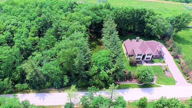 1st image of 17948 S Hunt Club Dr