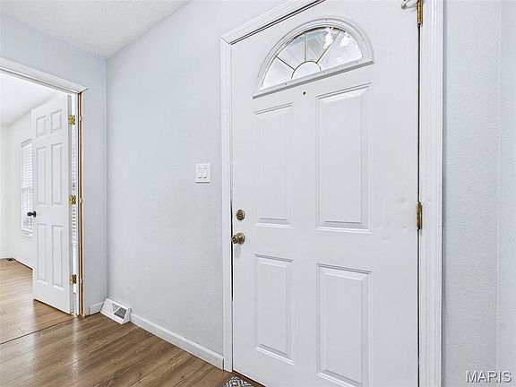 4th image of 5 Nightingale Ct