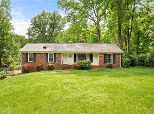 1010 Vienna Forest Dr, Pfafftown, NC 27040