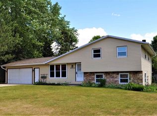 2294 Brick Dr, Howard, WI 54303