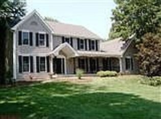 727 High Point Dr, Lake Saint Louis, MO 63367