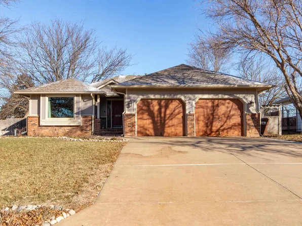 740 E Rivera Dr, Mulvane, KS 67110