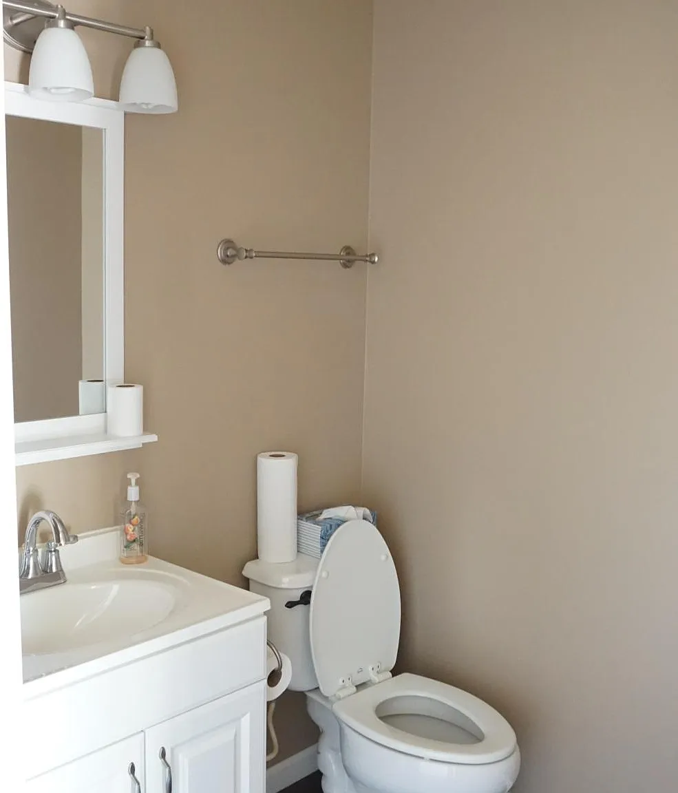 3 bed, 1584 sqft, $2,100 — Photo 4