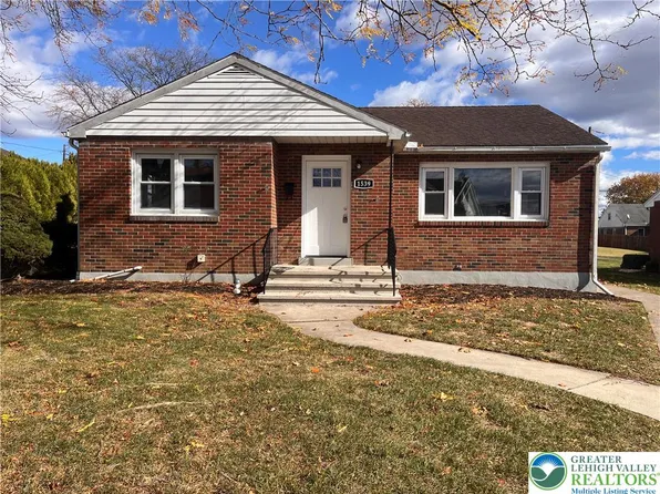 1539 Dewey Ave, Northampton, PA 18067