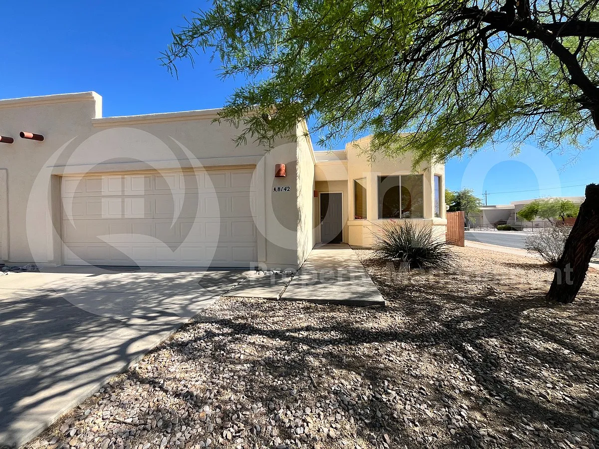 3 bed, 2.0 bath, 1470 sqft, $1,925 — Photo 3