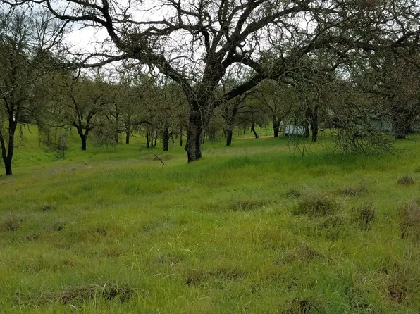 7963 Baldwin St, Valley Springs, CA 95252