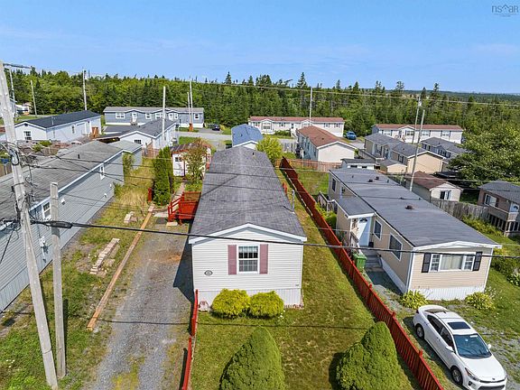 4th image of 13 Bonavista Dr