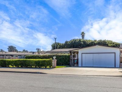 236 Harben Cir, Marina, CA, 93933