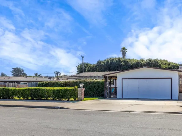 236 Harben Cir, Marina, CA 93933