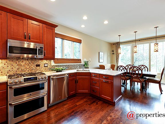Kitchen / Breakfast Room