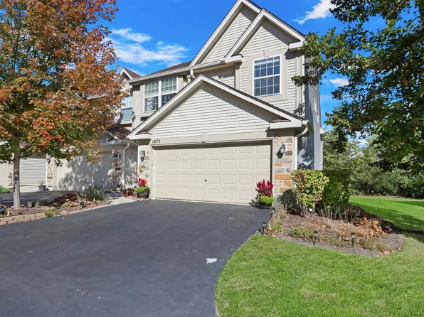 1875 Maplewood Ct, Grayslake, IL 60030