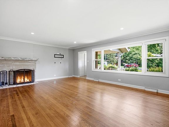 5th image of 6 Meadowood Dr