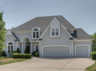 6705 NW Monticello Ter, Parkville, MO 64152