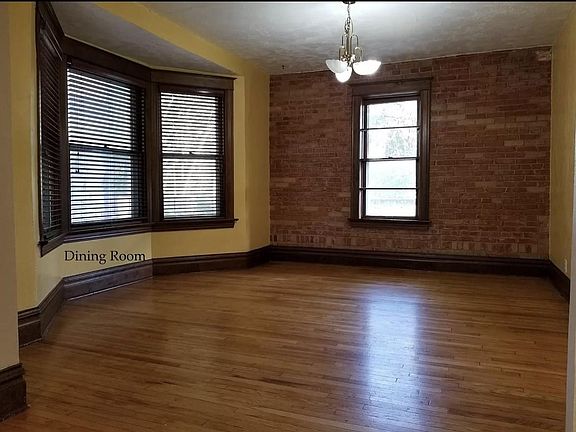 4th image of 7018 W Park Ave