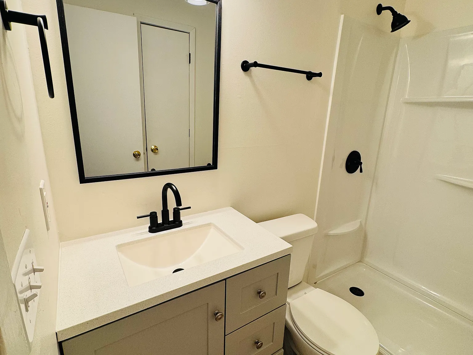 2 bed, 792 sqft, $1,100 — Photo 3