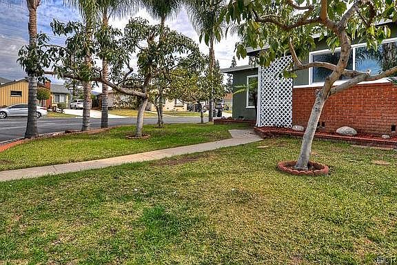 3rd image of 3934 N Shadydale Ave