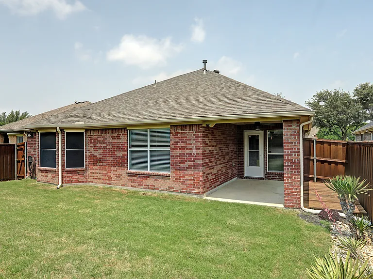 2804 Cascade Cove Dr — Photo 21
