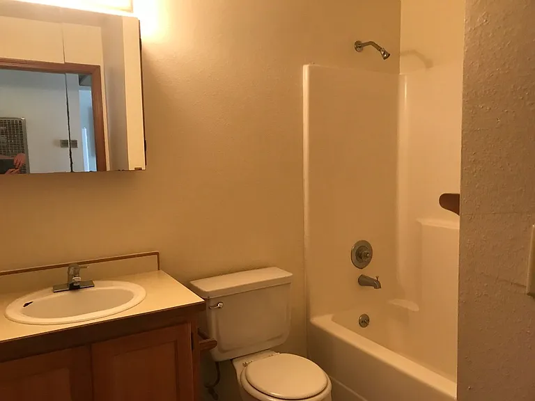 800 Crescent Way — Photo 3