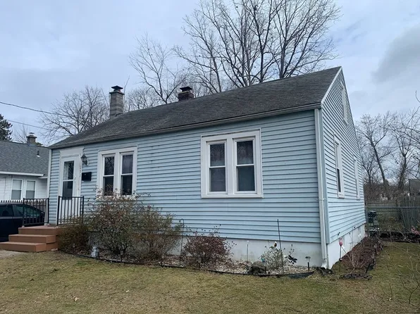 251 Jasper St, Springfield, MA 01109