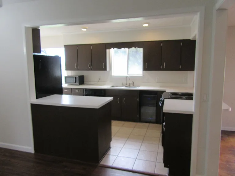 8629 Deerpoint Dr — Photo 14