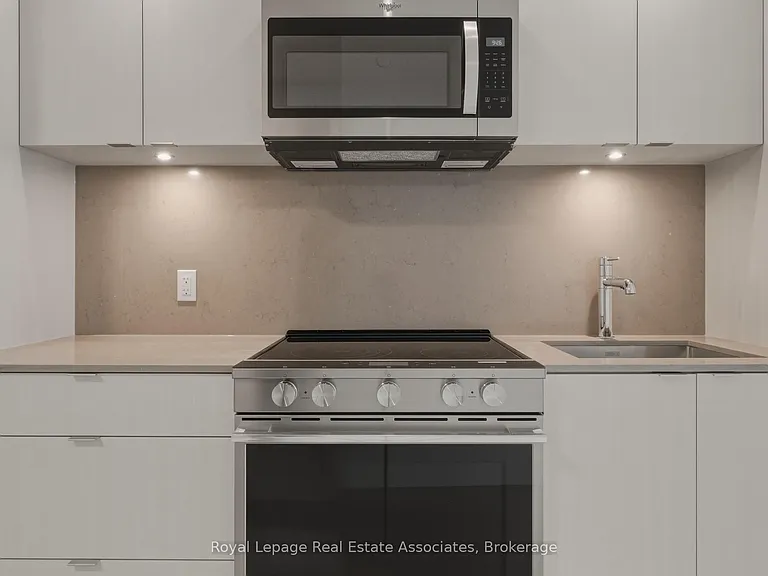 25 Cordova Ave #1112 — Photo 4