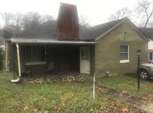 1010 Summit Dr, Charleston, WV 25302