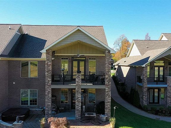 3rd image of 185 Aberdeen Dr