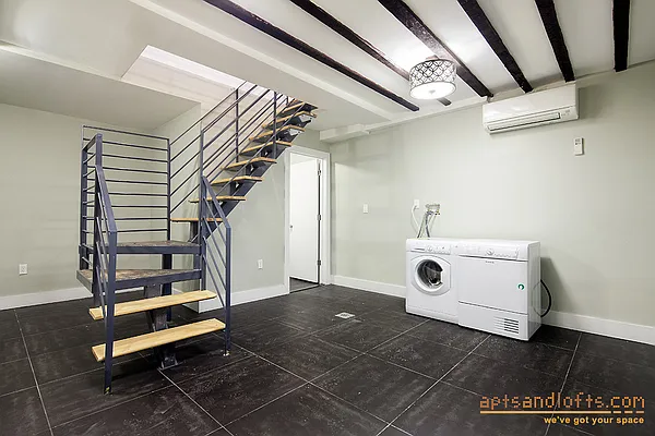 Rented by aptsandlofts.com | media 34