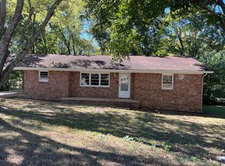 406 Morris St, Berryville, AR 72616