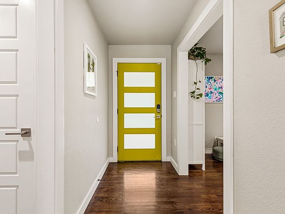 3rd image of 3812 Periwinkle Dr